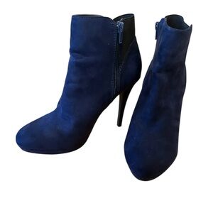 Thalia Sodi Elegant Blue suede Ankle Boots